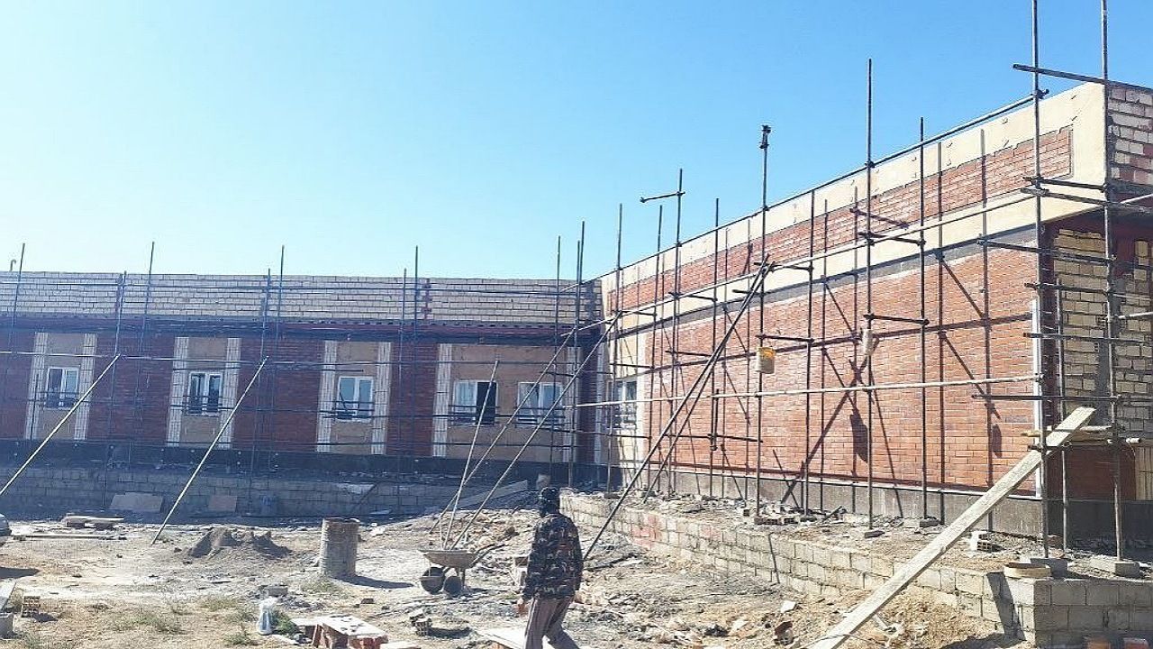پیشرفت فیزیکی ساختمان در دست ساخت فرمانداری هامون از مرز ۷۰ درصد فراتر رفت