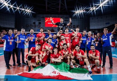 فیلم | لحظۀ قهرمانی جوانان والیبال ایران در مسابقات قهرمانی جهان