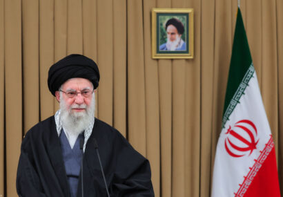 فیلم کامل سخنرانی تلویزیونی رهبر انقلاب خطاب به ملت ایران