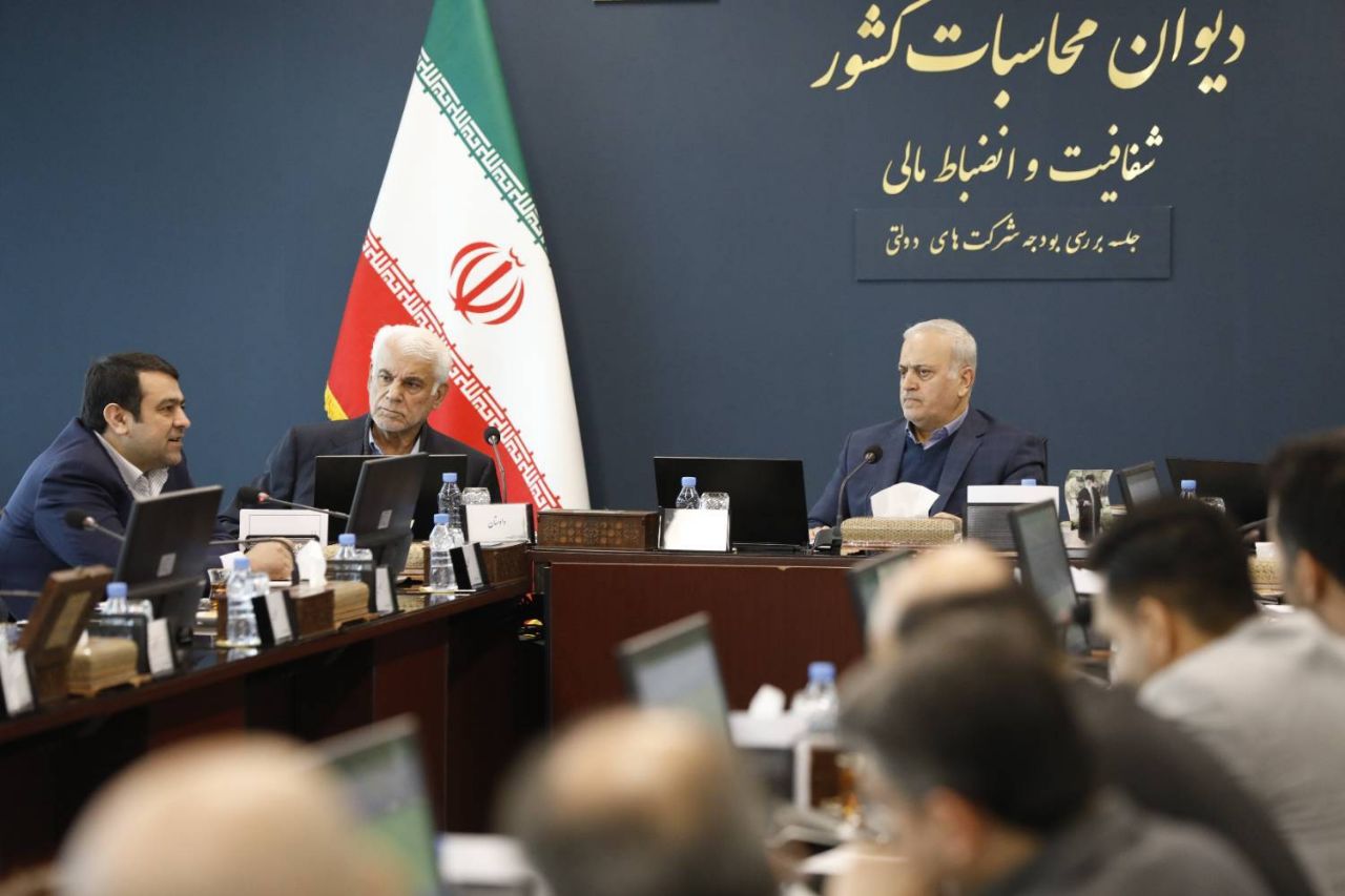 مصوبات شورای هماهنگی بانک‌ها غیرقانونی است