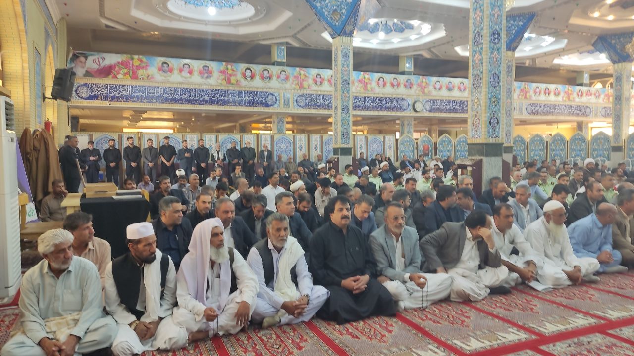 برگزاری آیین هفتمین روز شهادت شهیده نصرت افتخاری در زاهدان / حضور پرشور اقشار مختلف مردم